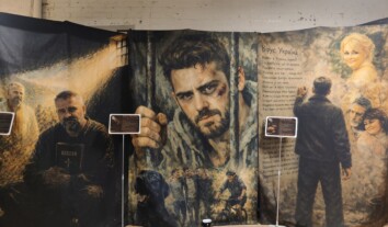 “Такі події дають відчути біль та спонукають робити ще більше”: у Києві презентували виставку про цивільних бранців “Украдене щастя” “Такі події дають відчути біль та спонукають робити ще більше”: у Києві презентували виставку про цивільних бранців “Украдене щастя”