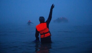 Майже всі жінки, які намагаються дістатися Британії малими човнами, зазнають сексуального насильства – глава МВС