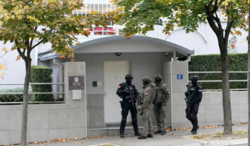 У Сербії поліцейський застрелив підлітка, який напав на нього біля посольства Ізраїлю